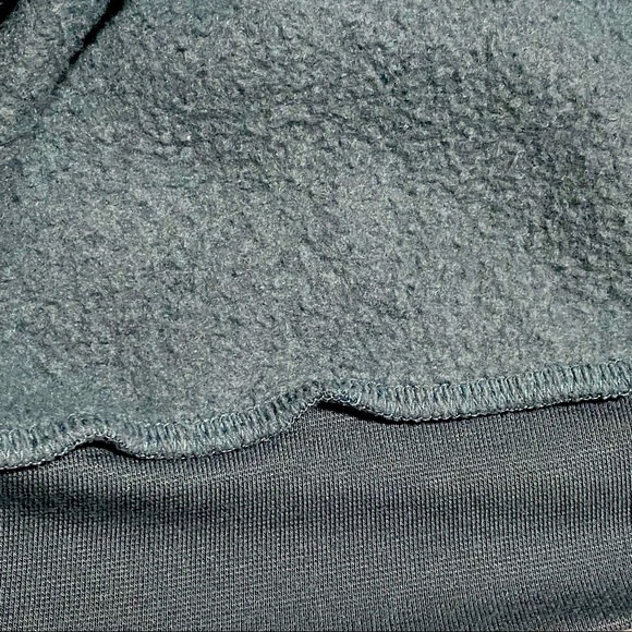 Treasure & Bond Sweatshirt, Raw Edge w/ Exposed Seams, Super Soft & Cozy - Picture 7 of 8
